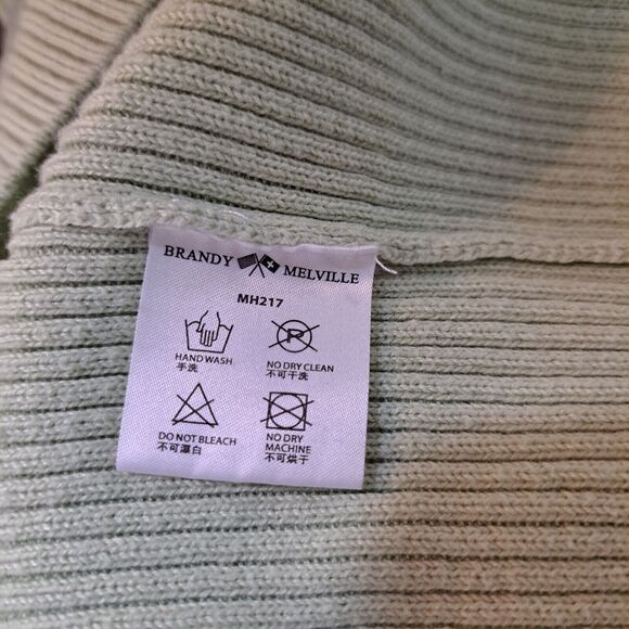 Brandy Melville Women's Sage Green Shannon Cropped Cardigan Sweater Size Small - Picture 8 of 9